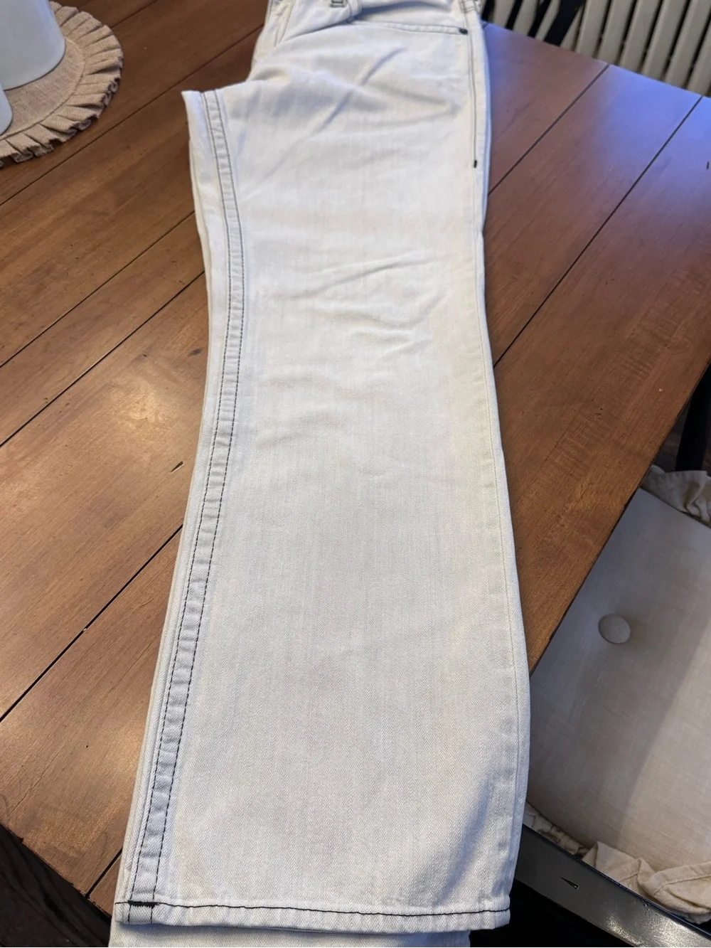 True Religion clean contrast black