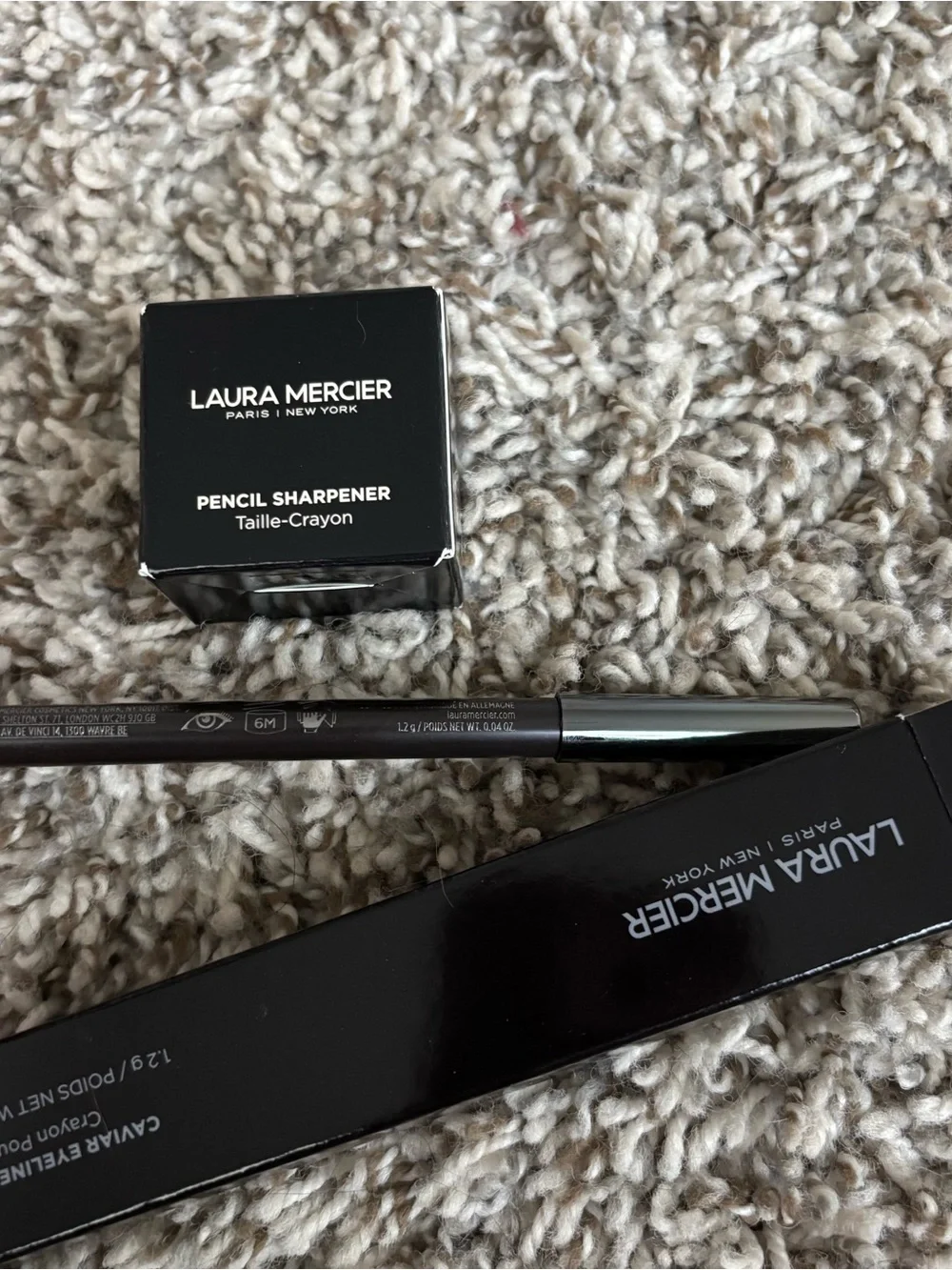 laura mercier graphite eye Liner Pencil with Sharpener nwt new