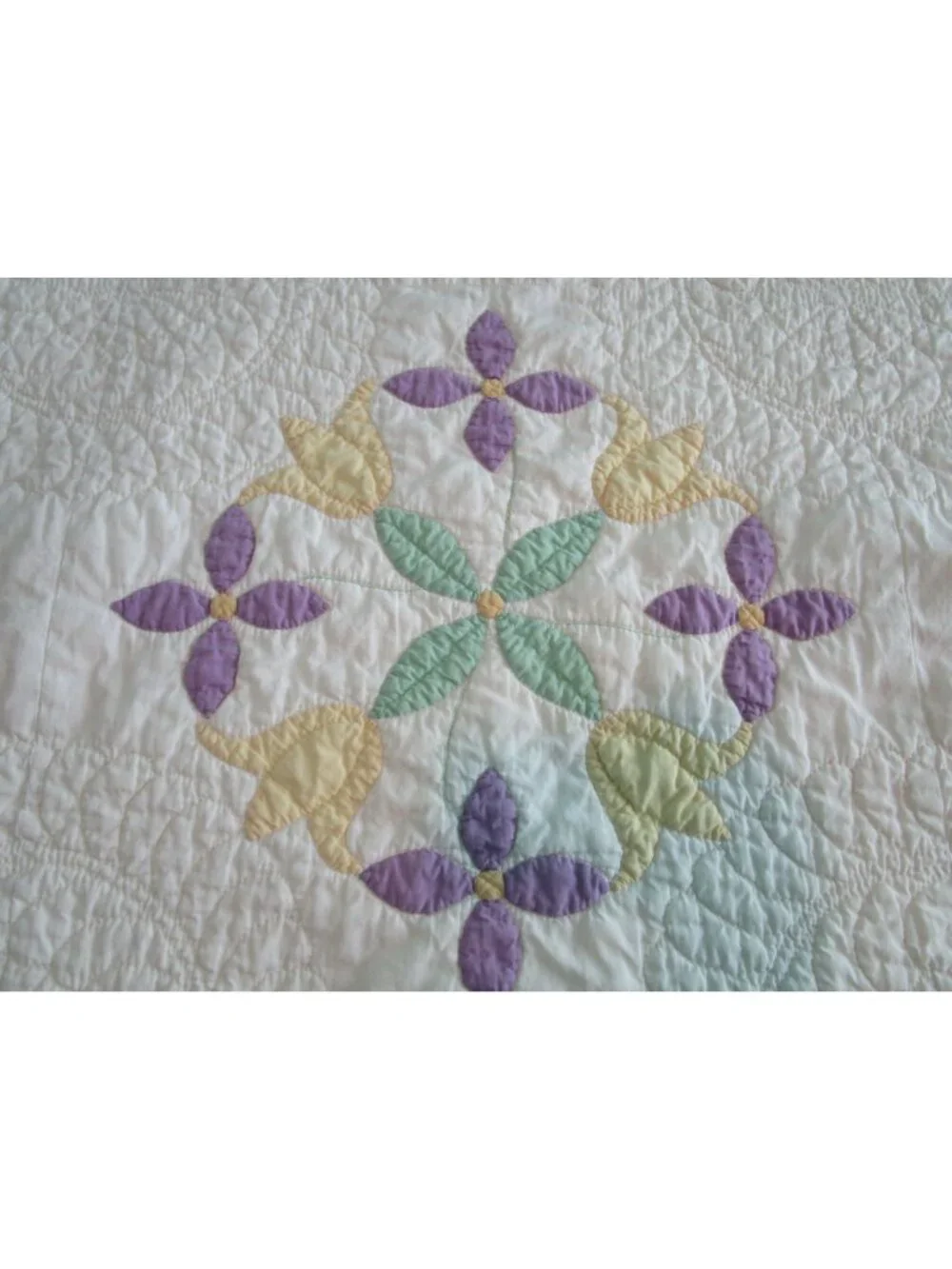 Tulip Wreath Floral Patchwork Quilt Pastel Yellow Purple Green Appliqué Damage