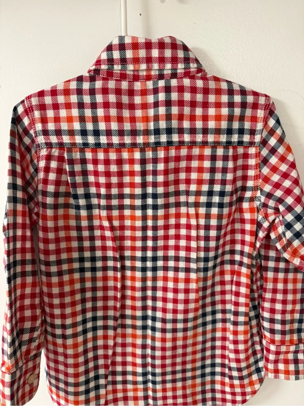 GAP red white