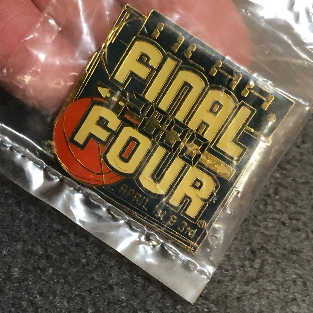 VIntage NCAA Final Four Basketball 2000 April 1st & 3rd Collectible Pin