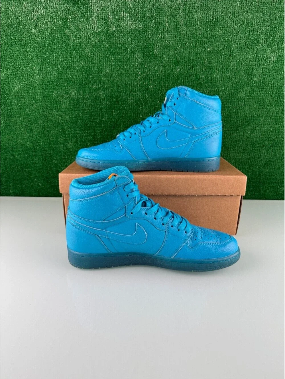 Size 9.5 - Air Jordan 1 Retro OG G8RD High Blue Lagoon