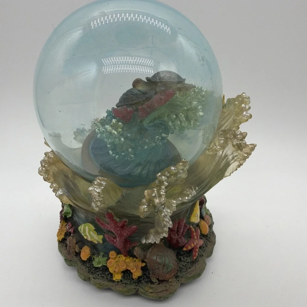 The Unbranded Brand turtle globe