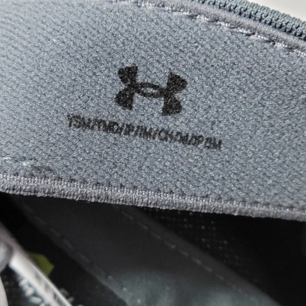 Under Armour boys youth