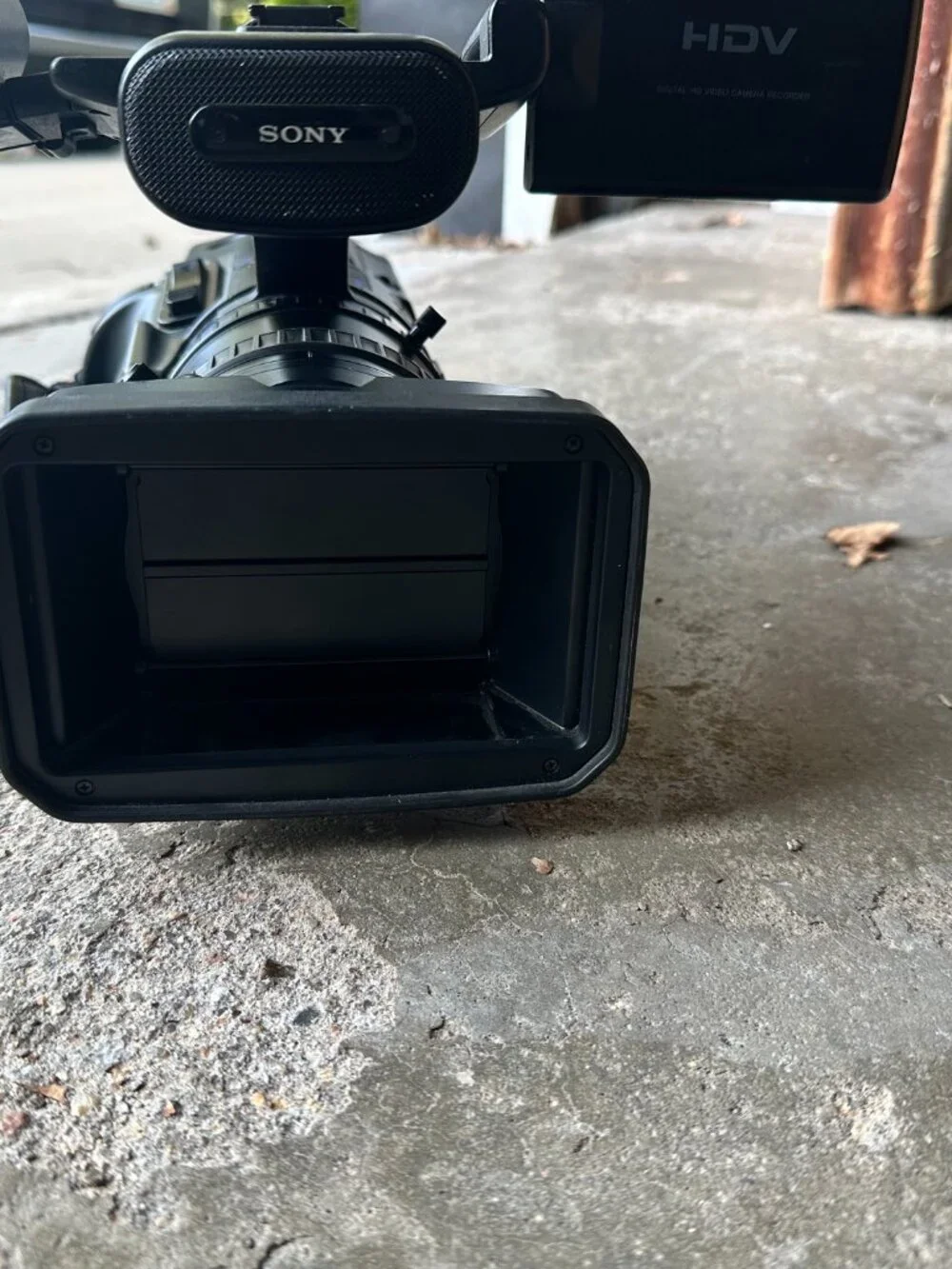 Sony HVR-Z7U High Definition HDV MiniDV Camcorder HVR-Z7U- Turns on- Lens Issue