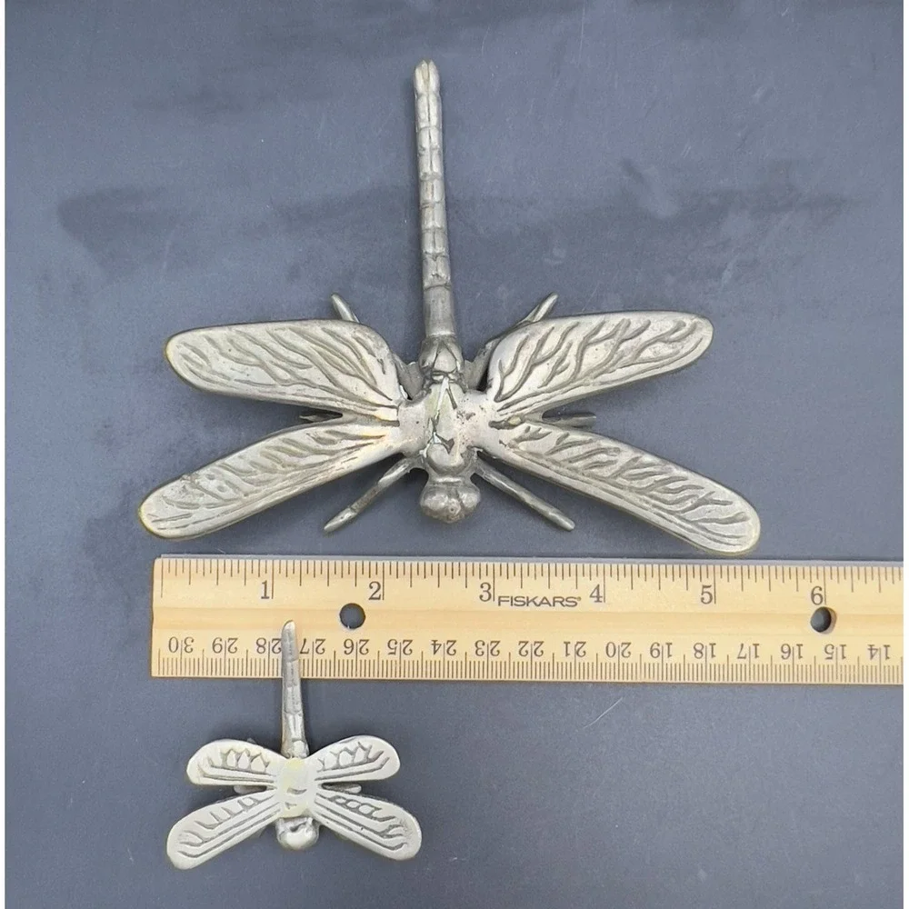 The Unbranded Brand pewter dragonfly