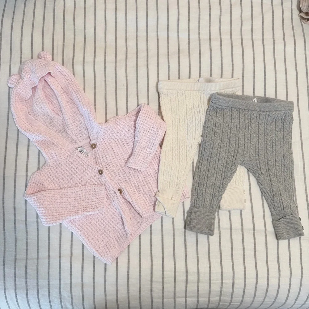 GAP Baby White Knit Hoodie and Pants Set‎