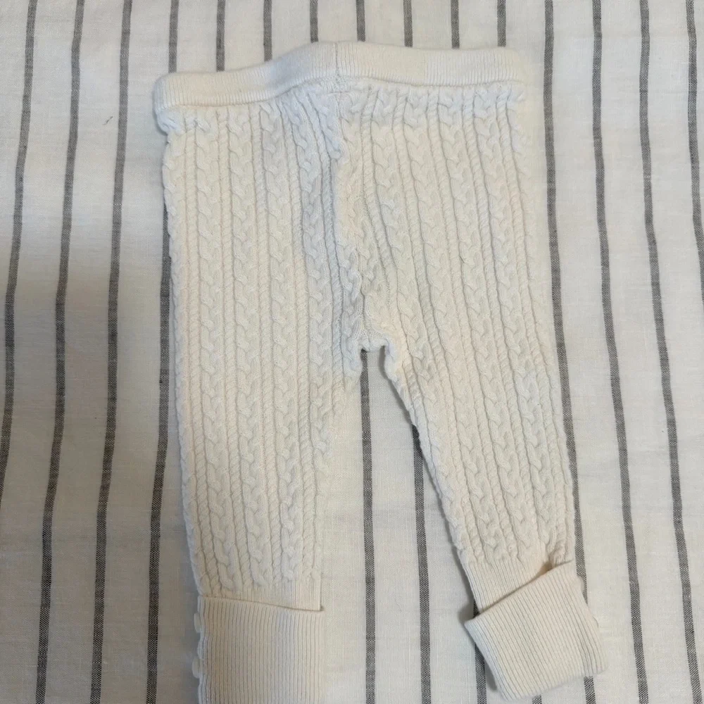 GAP knit matching