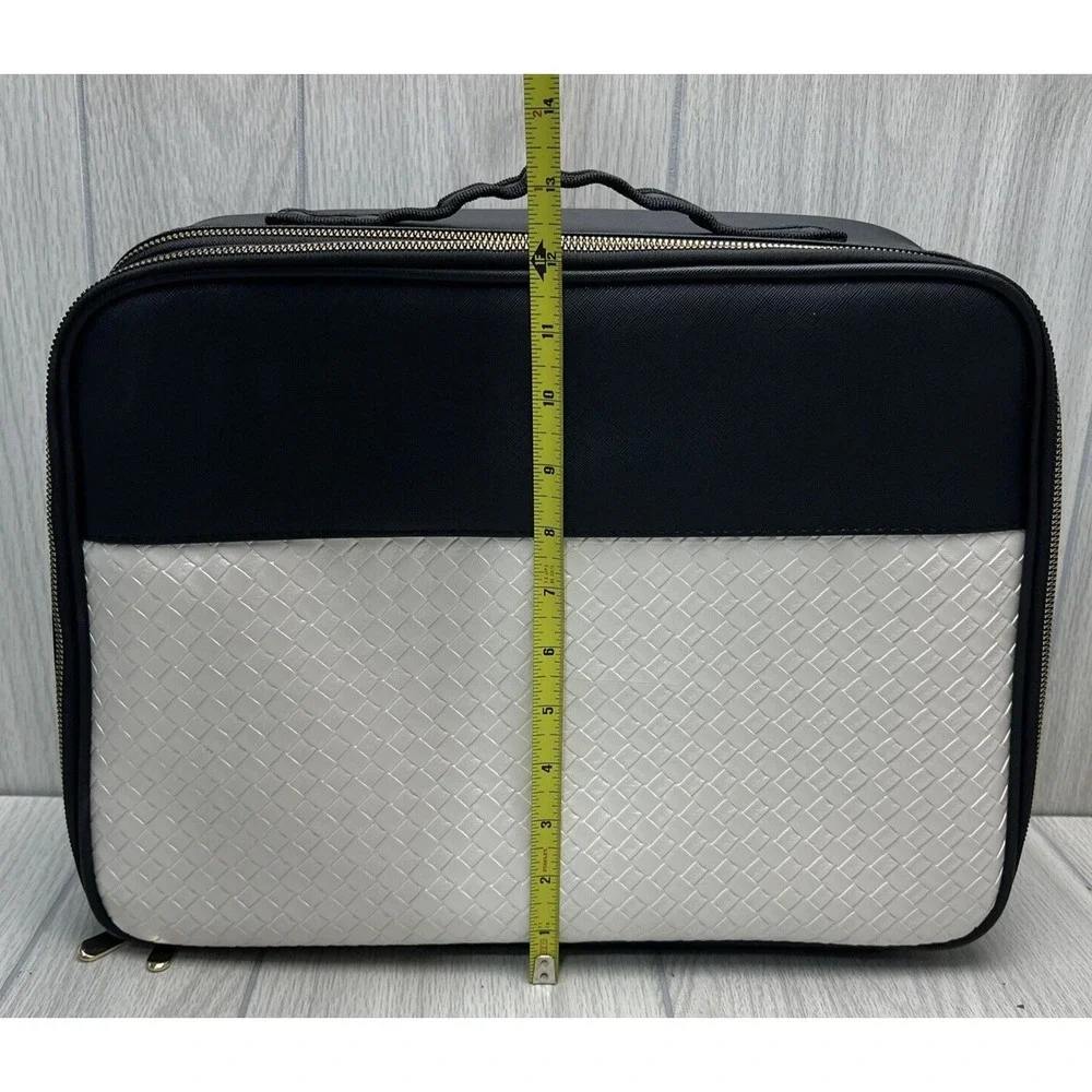 N/A case preowned