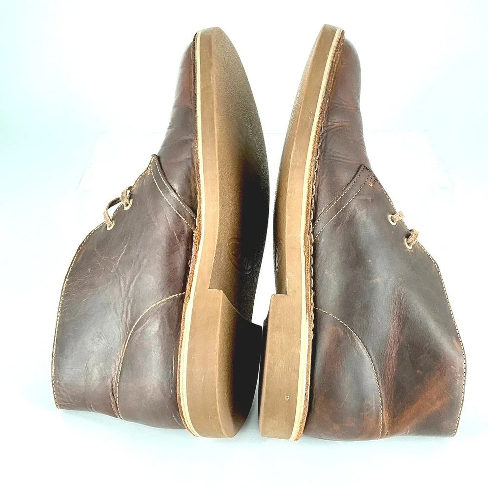 Clarks owned type features