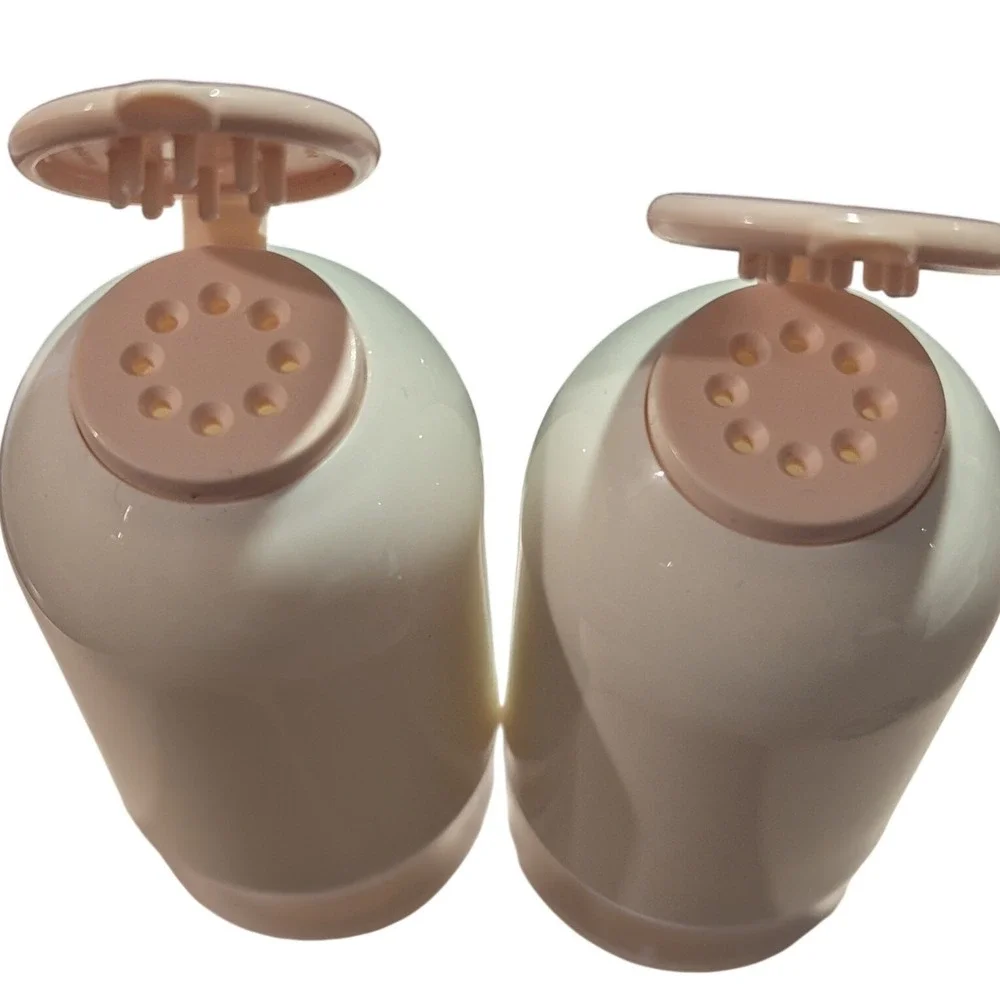 Tupperware vintage salt