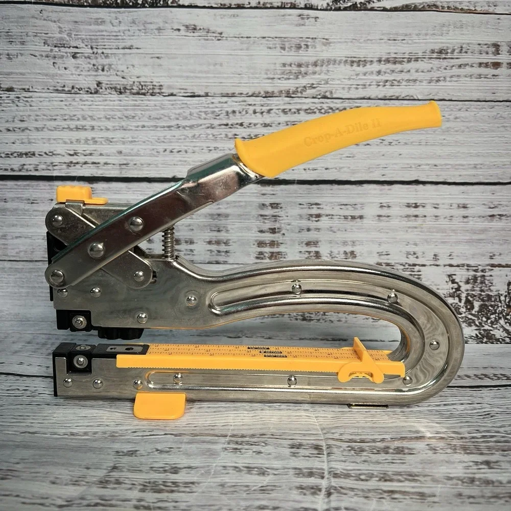 Crop A Dile II Big Bite We R‎ Memory Keepers Hole Punch 6
