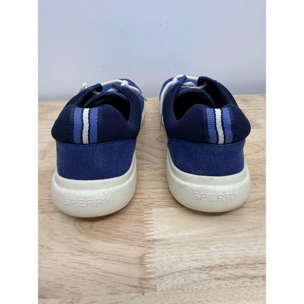 Sperry men captain
