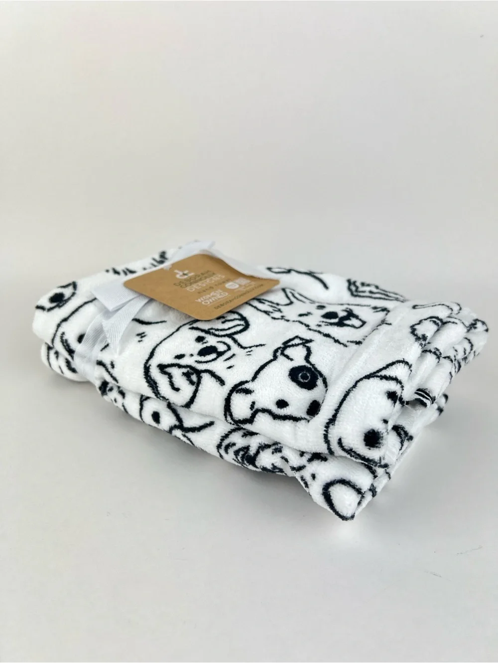Deborah Connolly Hand Towel Dog Print Black White Soft Velour Cotton 2 Pc NEW