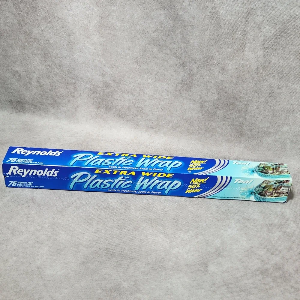 Reynolds Extra Wide Plastic‎ Wrap 75 Sq Ft 18in x 50ft Teal Tinted New Sealed