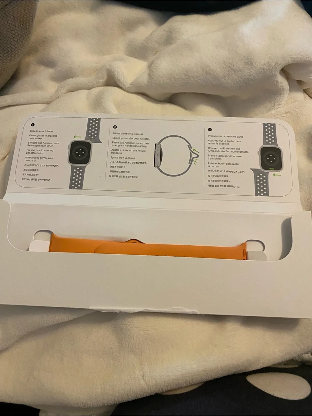 Apple nwt nike