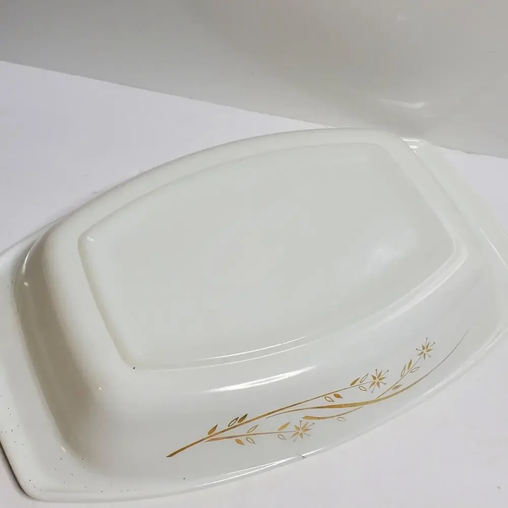 Pyrex golden dish