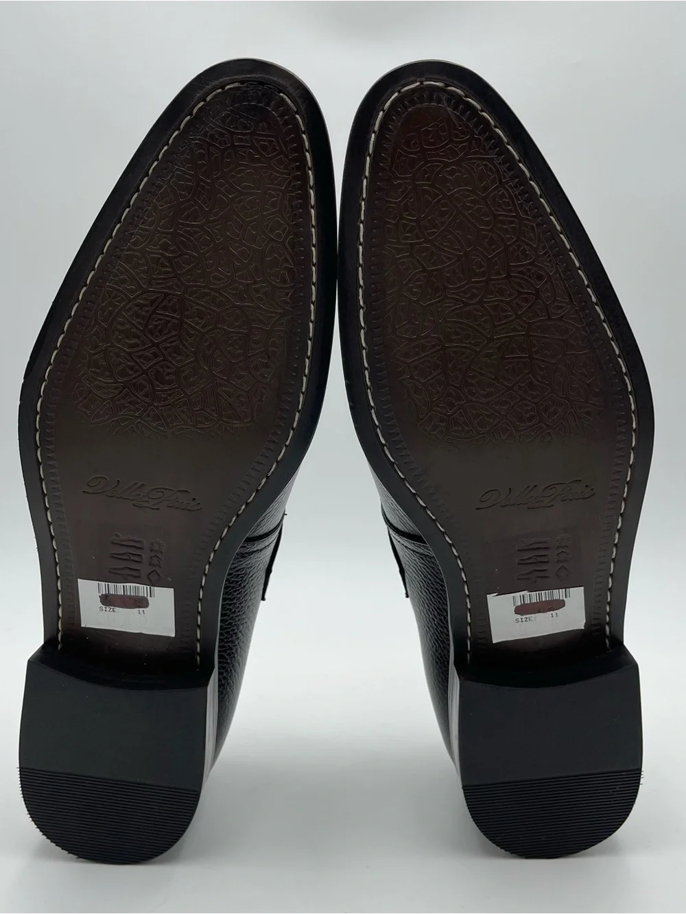 Vellapais elegant black