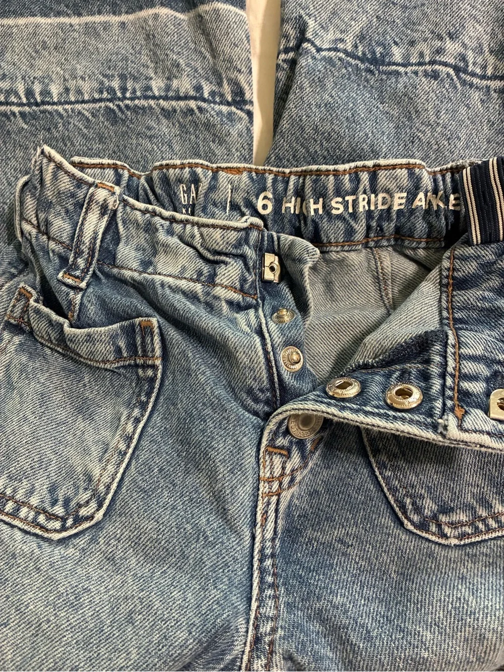 GAP casual high