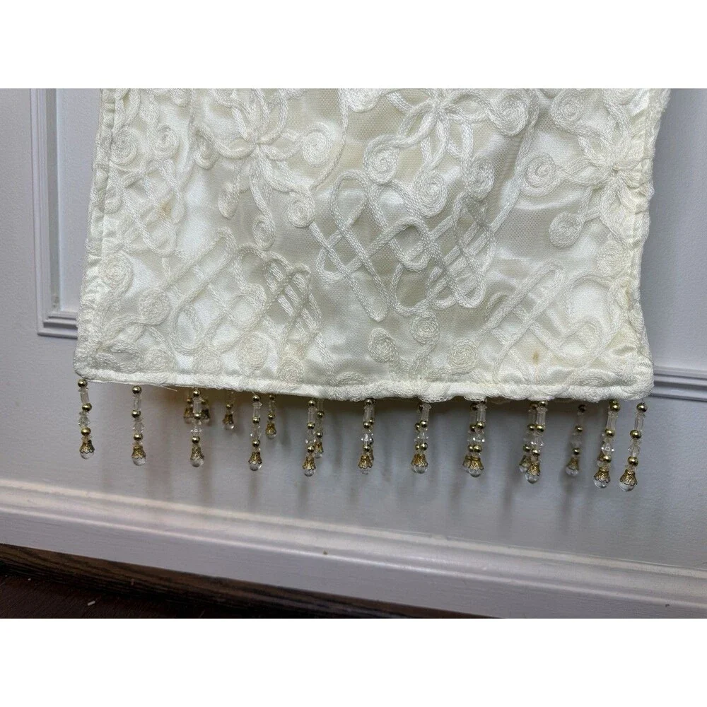 N/A beautiful ivory