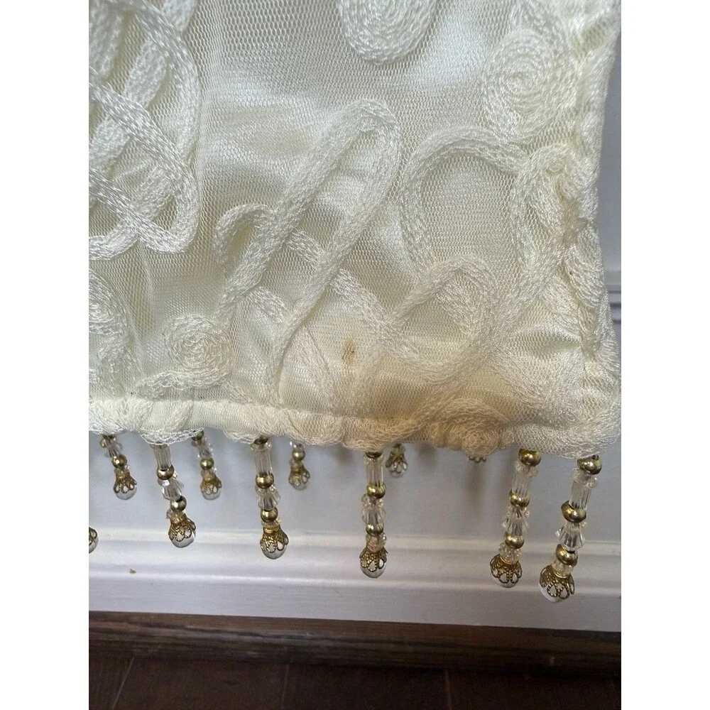 N/A beautiful ivory