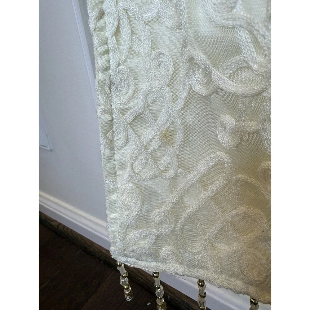 N/A beautiful ivory