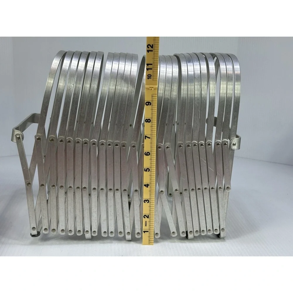 THE HANDLE (EVANS SPECIALTY CO) handle expanding