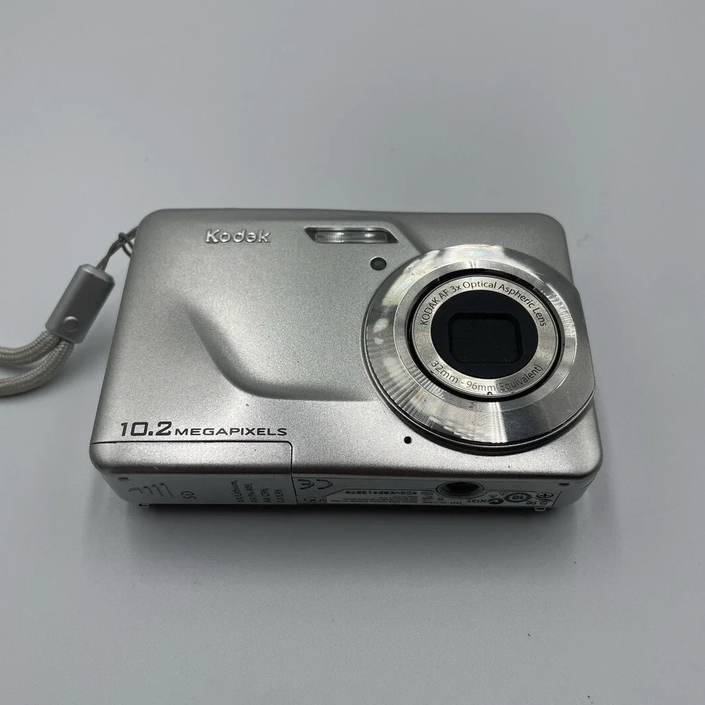 Kodak EasyShare C180 Compact Digital Camera 10.2MP 3x Zoom 2.4