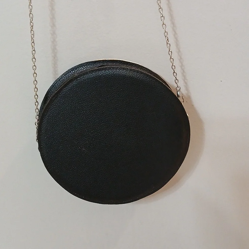 Source Unknown round moon&star purse