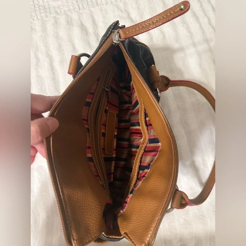 Tignanello bag photo