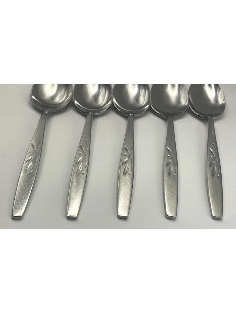 5- ONEIDA HEIRLOOM Cube Mark WILL O' WISP Stainless Teaspoon Lot ~6 1/8