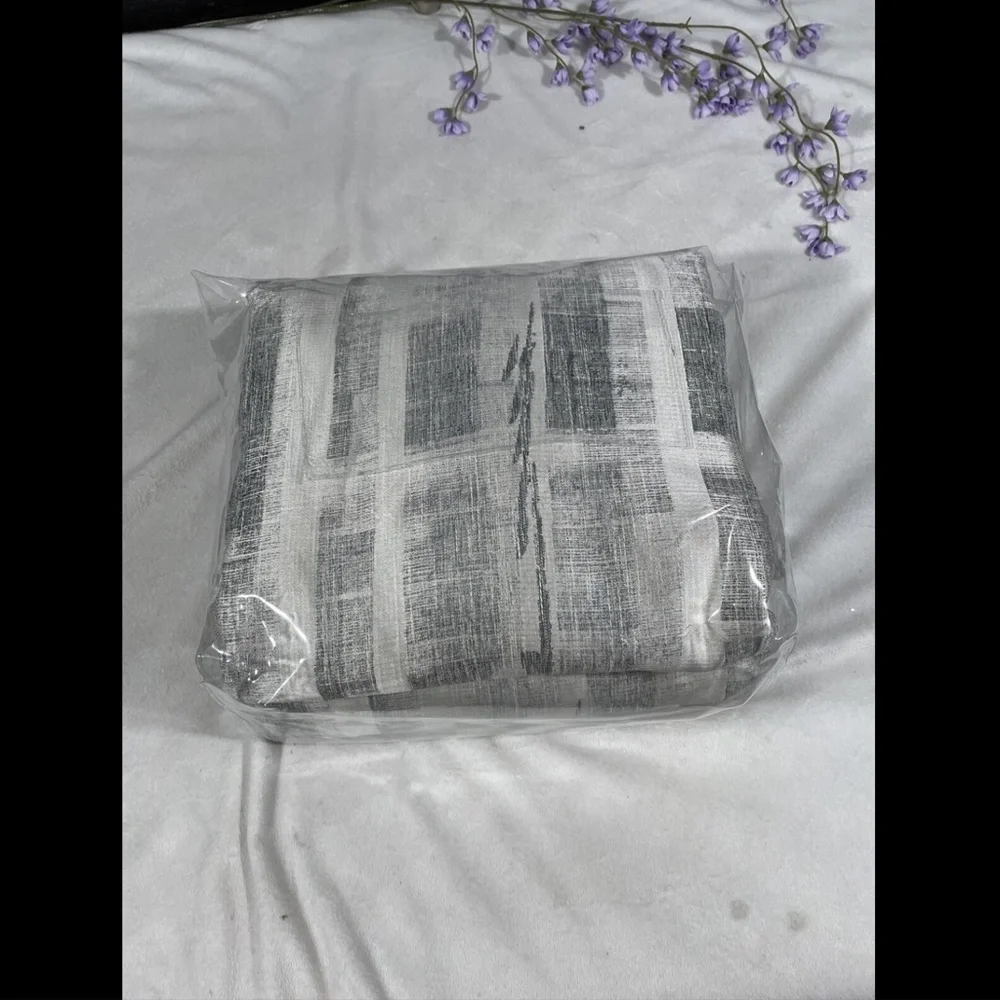 NIB Hotel Collection [ Full / Queen ] Broken‎ Stripe Duvet Cover ONLY