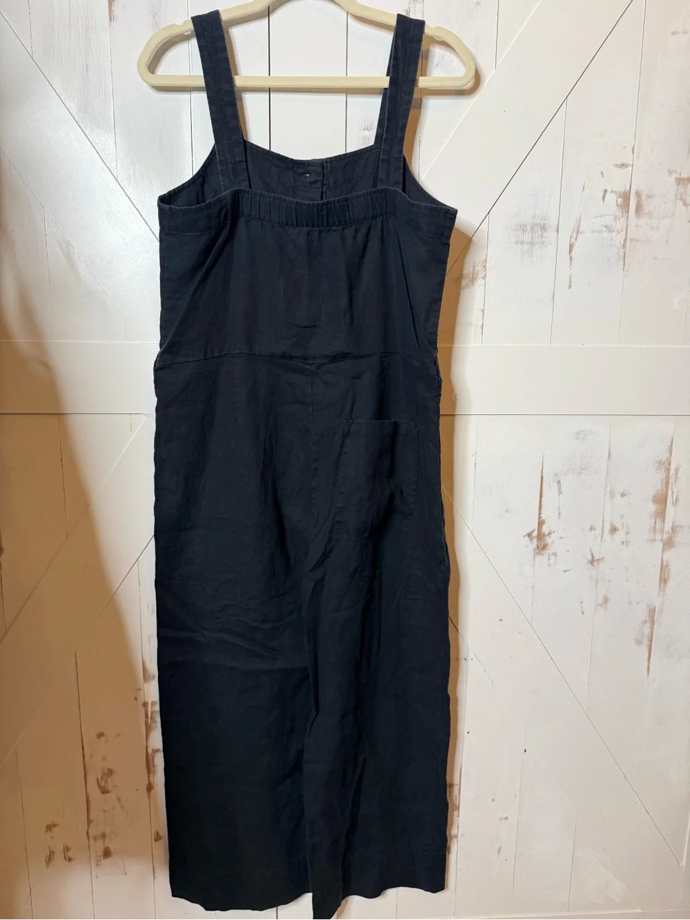 Everlane sleeveless black