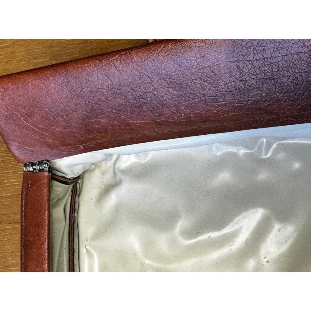 Vintage‎ Flip Top Valet Kit by St Thomas 1970's