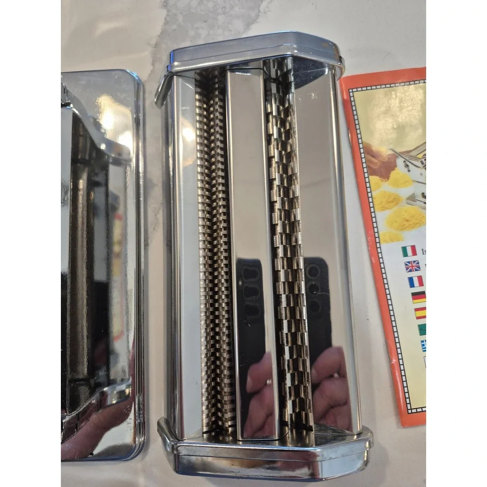 Mica Stainless Steel Manual Pasta Maker Machine with Hand Crank and Clamp Silver