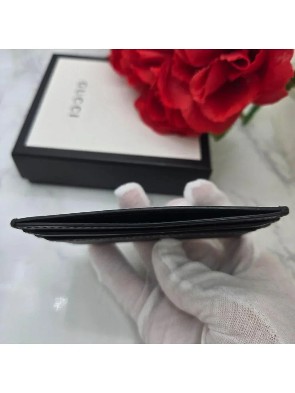 Gucci color black