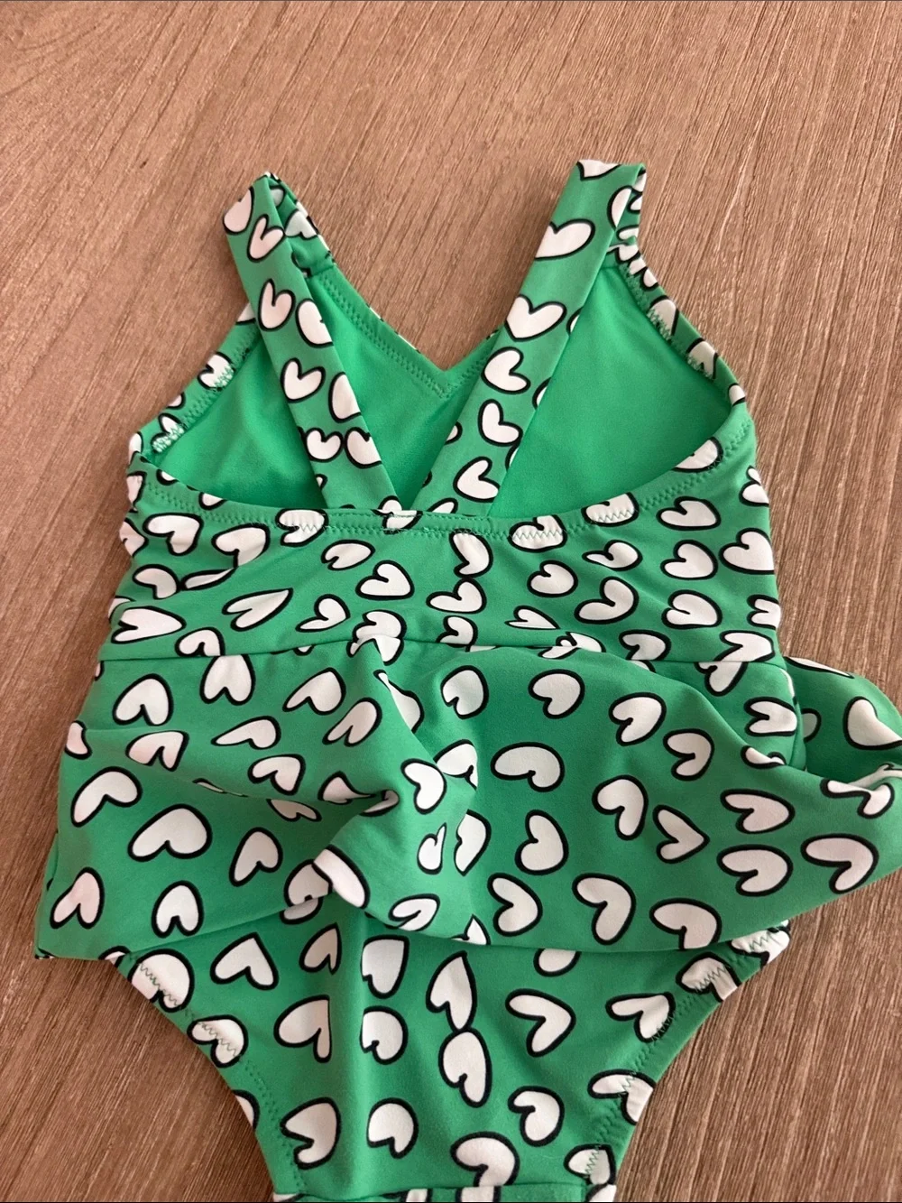 GAP bright green