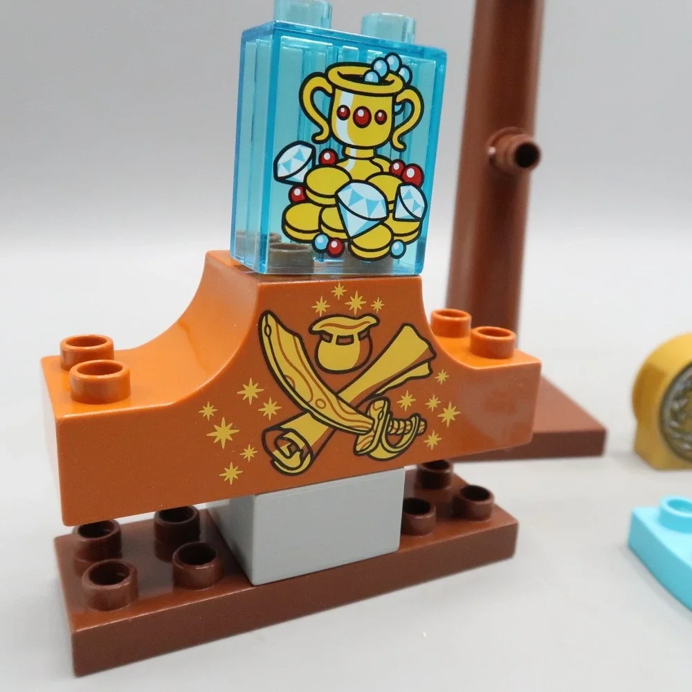 Lego welcome pocket