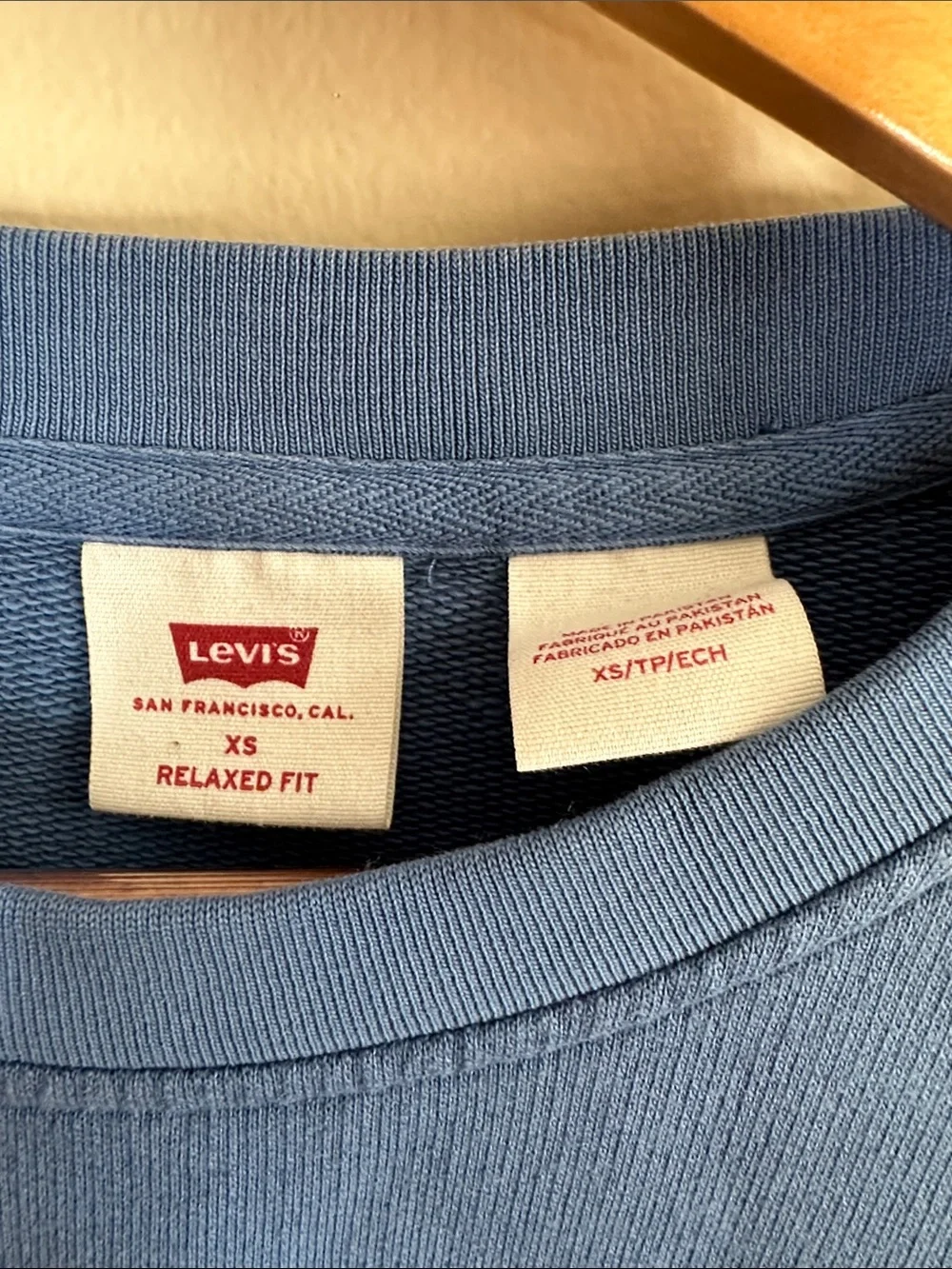 Levis levi crewneck