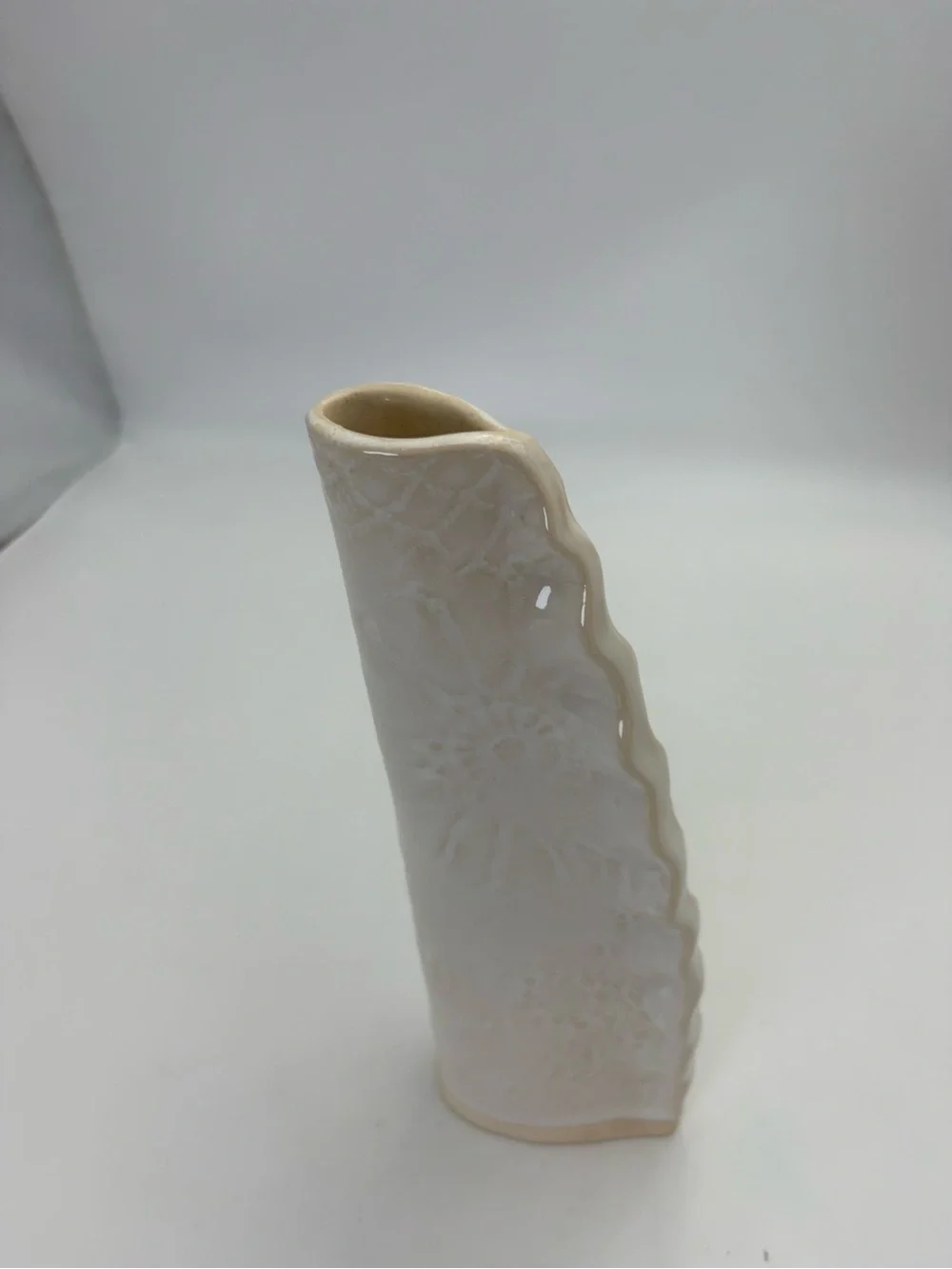 N/A tall cream