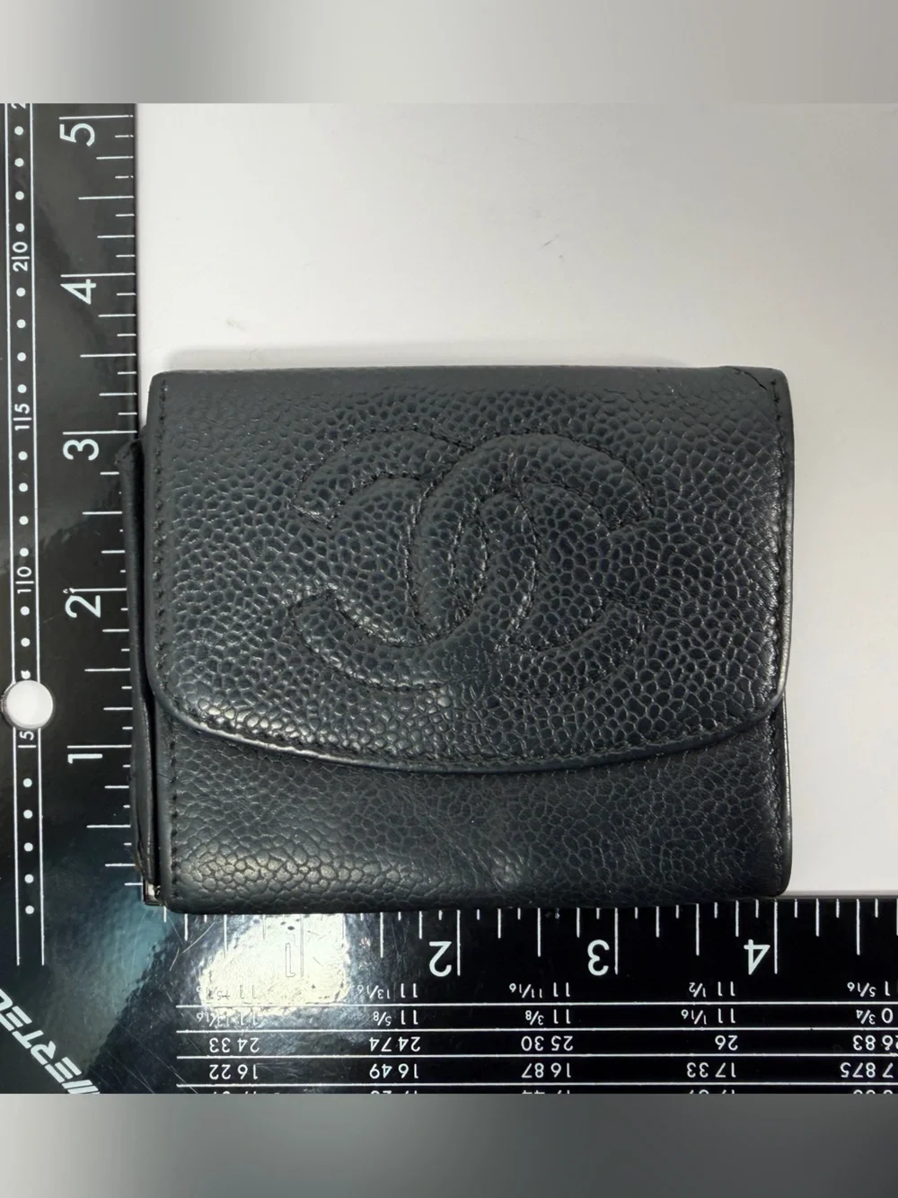 CHANEL vintage compact