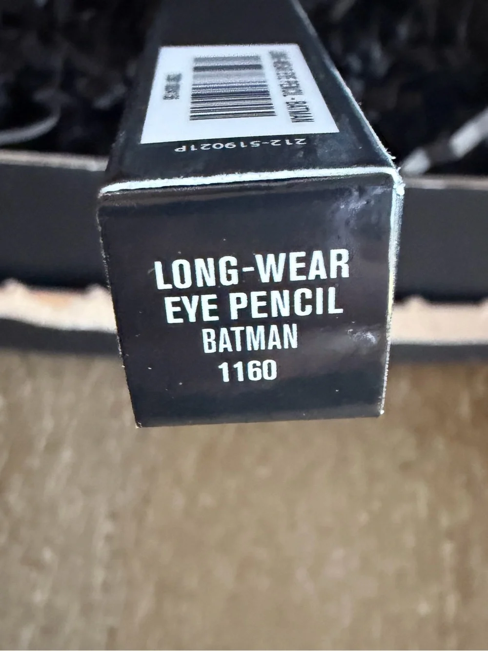 IL MAKIAGE eye liner. New in box never opened. Color Batman/ black