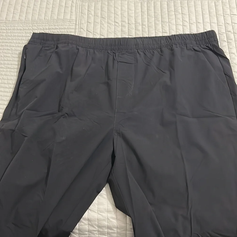 Banana Republic men’s banana