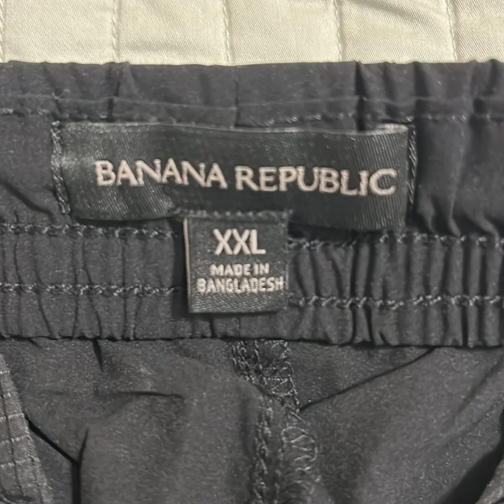 Banana Republic men’s banana