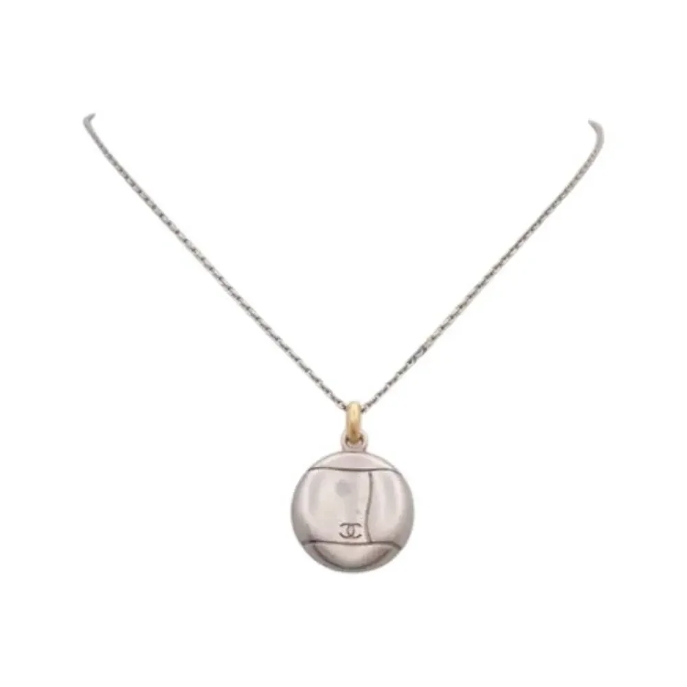 CHANEL brand description