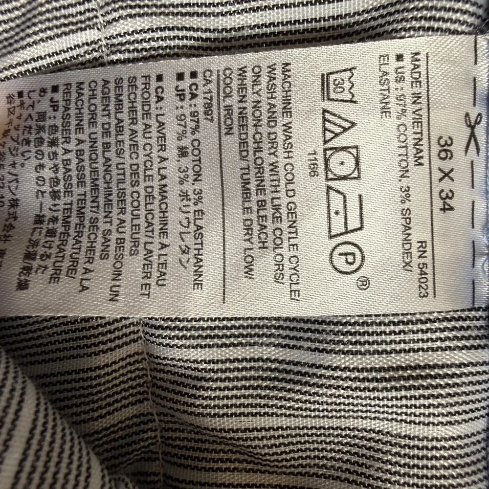 Banana Republic brand banana