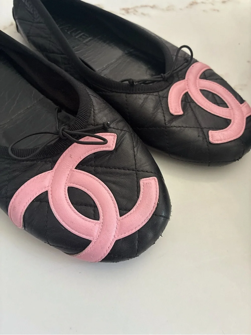 CHANEL quilted black