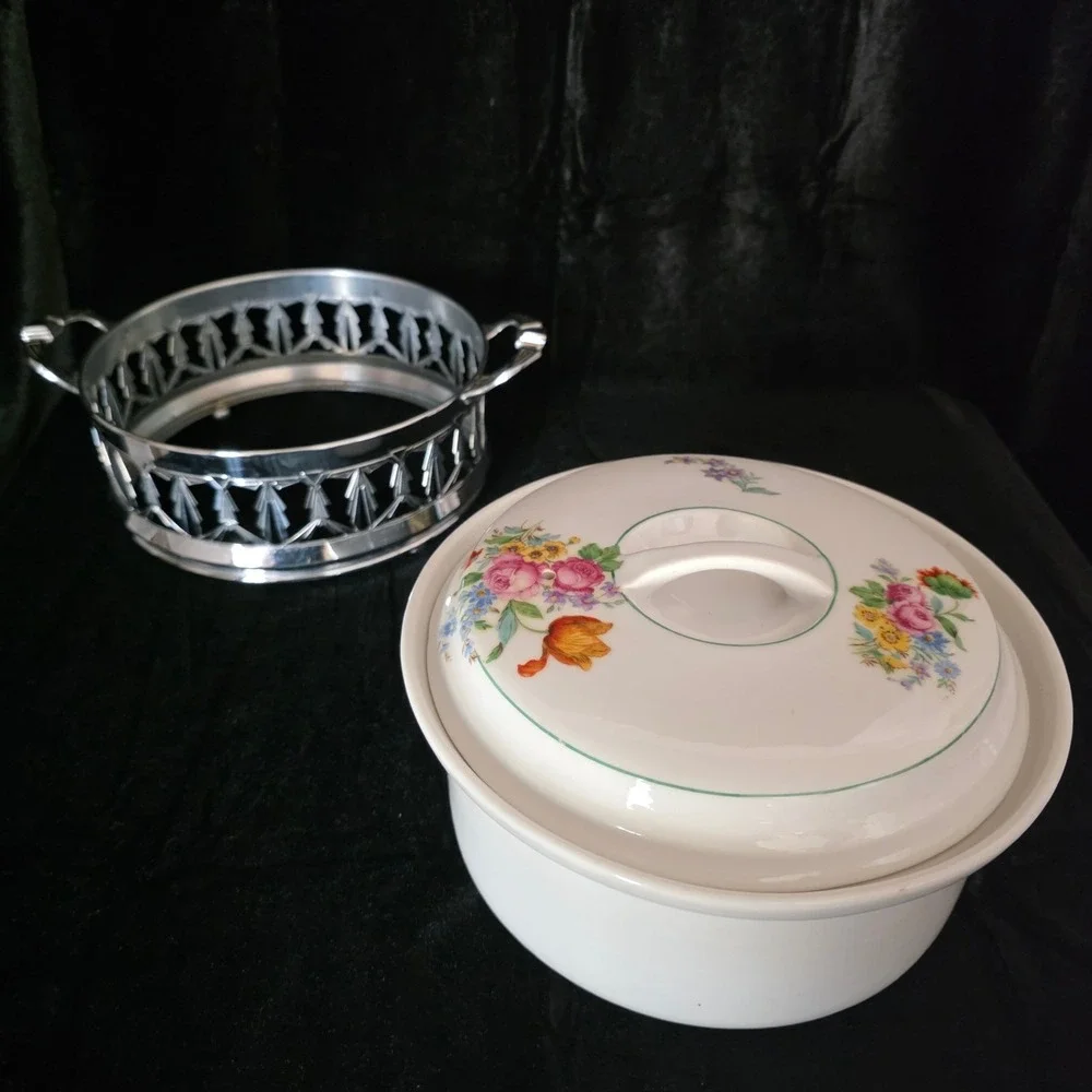 Royal Rochester Royalite Fraunfelter Casserole w Art Deco Chrome Carrier Stand