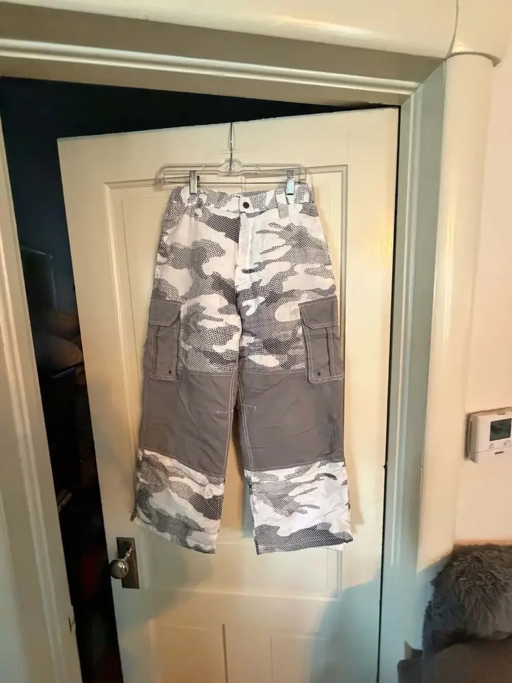 Old Navy White and Grey Pixel Camo Cargo Pants Size 12