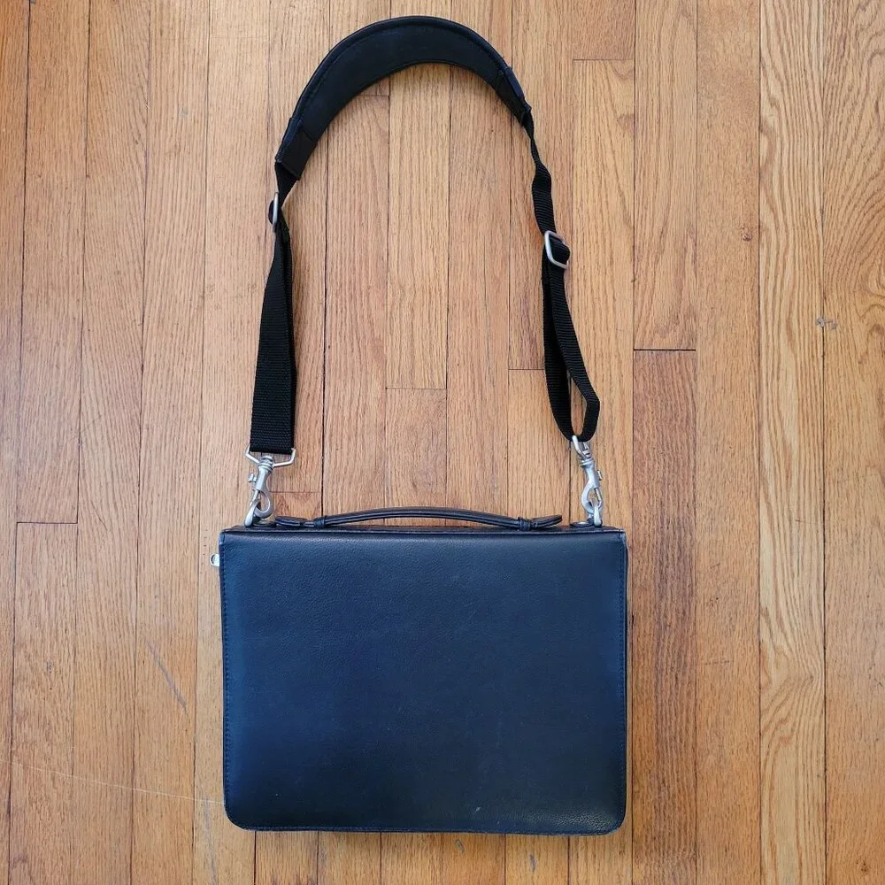 Vintage Wilsons Black Leather Business Portfolio Organizer Planner Binder Strap‎
